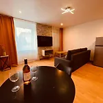 Petit 301 - Lovely - Cuisine - Wifi Apartment