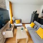 Petit 301 - Acces Bale 20min, Proche Gare Tgv Apartamento *